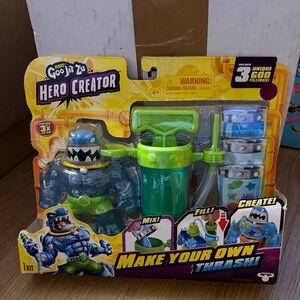 Hero Creator Make Your Own Thrash Toy - Blue & Green